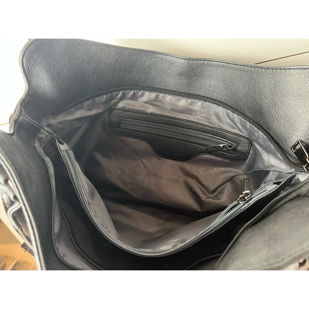 Realer Faux Leather Black  Hobo  Bag  Zipper  Lined EUC (no shoulder strap)